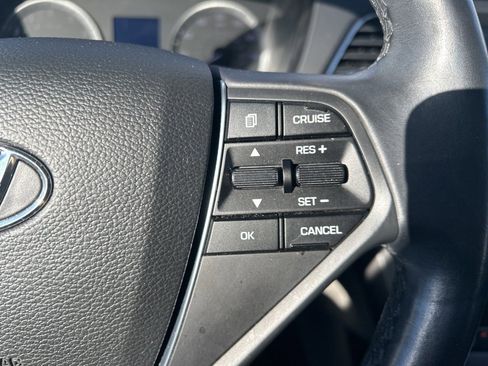 Used 2017 Hyundai Sonata Sport w/ Value Edition Package 02 image 10