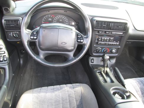 Used 2001 Chevrolet Camaro LT image 29