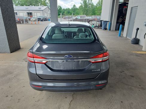 Used 2018 Ford Fusion S FWD image 4