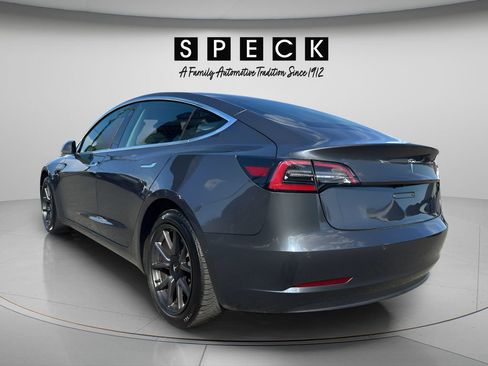 Used 2019 Tesla Model 3 RWD image 3