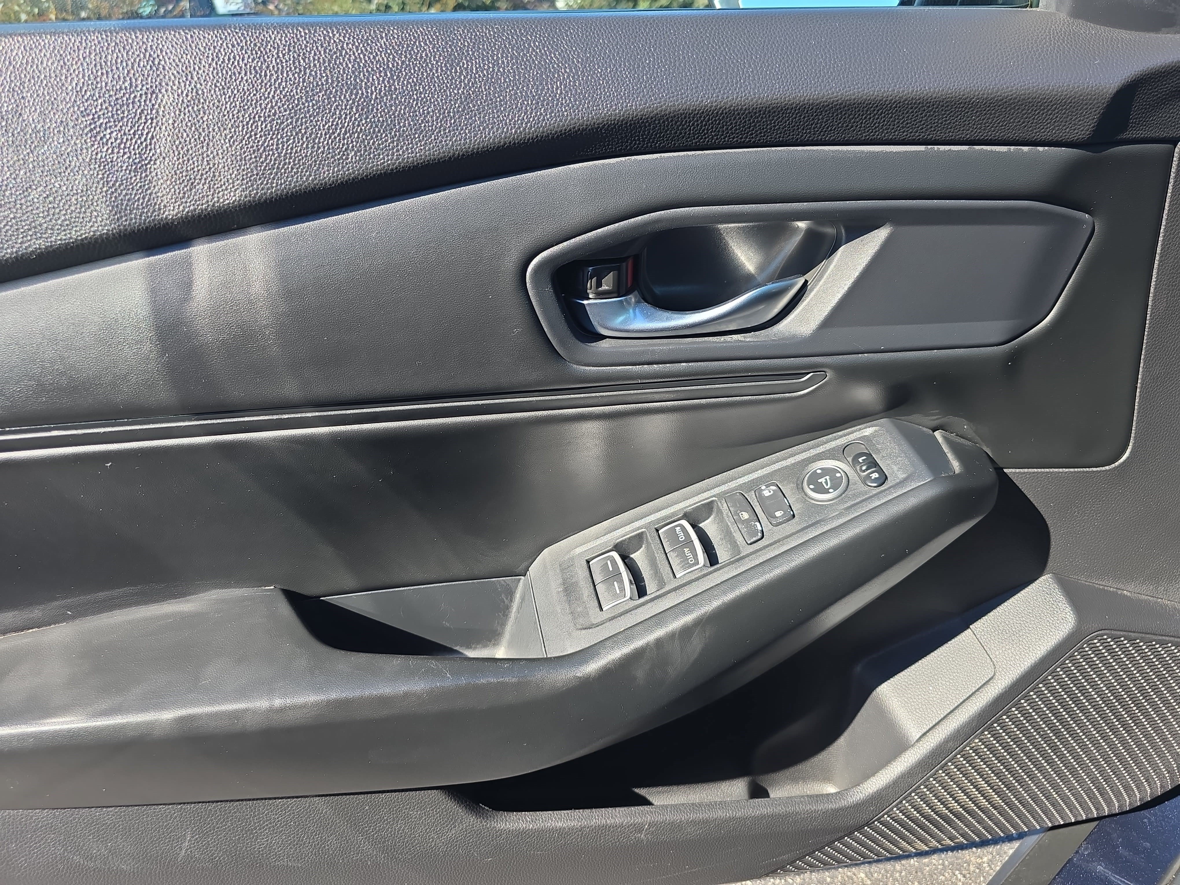 Certified 2024 Honda Accord EX image 25