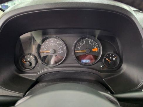 Used 2016 Jeep Patriot High Altitude FWD image 13