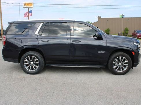 Used 2022 Chevrolet Tahoe LT w/ Luxury Package image 4