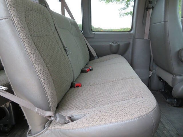 Used 2012 Chevrolet Express 1500 LS RWD image 16