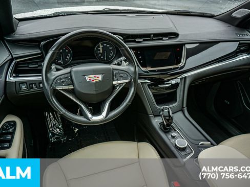 Used 2023 Cadillac XT6 Sport w/ Technology Package AWD/4WD image 29