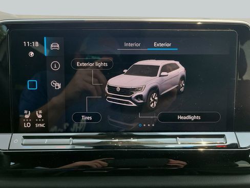 Used 2024 Volkswagen Atlas Cross Sport SE FWD image 14