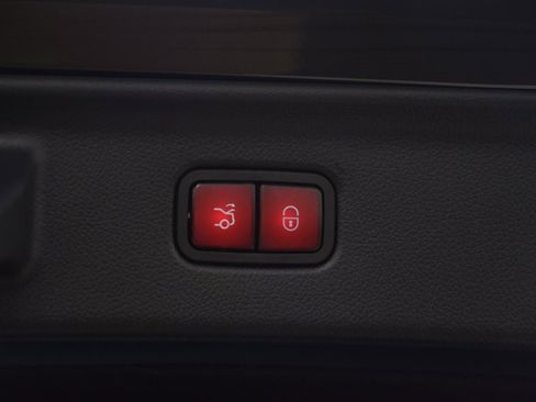 Certified 2025 Mercedes-Benz S 580 4MATIC Sedan image 33