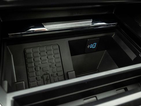 Used 2024 Ford F250 Lariat w/ Lariat Ultimate Package AWD/4WD image 17