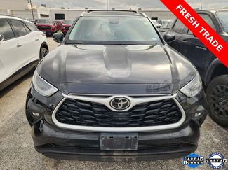 Used 2022 Toyota Highlander XLE video 2
