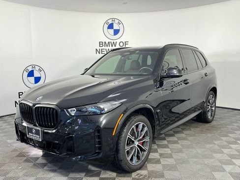 Certified 2025 BMW X5 xDrive40i w/ M Sport Package AWD/4WD image 3