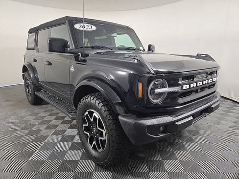 Certified 2023 Ford Bronco Outer Banks AWD/4WD image 4