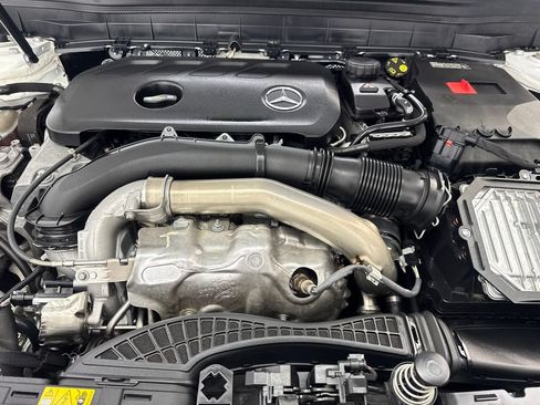 Used 2025 Mercedes-Benz GLB 250 w/ Exclusive Package image 73