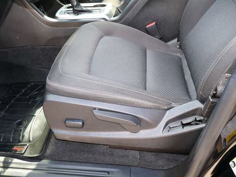 Used 2018 Chevrolet Colorado LT w/ Redline Special Edition AWD/4WD image 8
