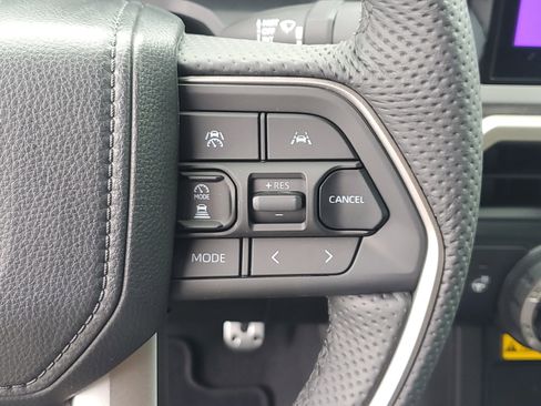 Certified 2025 Toyota Tacoma TRD Sport image 26