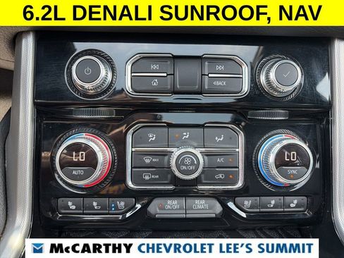 Used 2024 GMC Yukon Denali AWD/4WD image 9