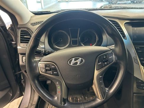 Used 2013 Hyundai Azera w/ Technology Pkg image 15