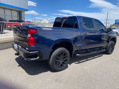 Used 2023 Chevrolet Silverado 1500 Custom Trail Boss AWD/4WD image 5