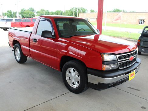 Used 2006 Chevrolet Silverado 1500 LS RWD image 30