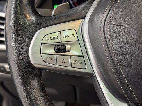 Used 2022 BMW X7 xDrive40i AWD/4WD image 29