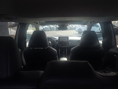 Used 2024 Toyota Corolla Cross XLE w/ Convenience Package image 14