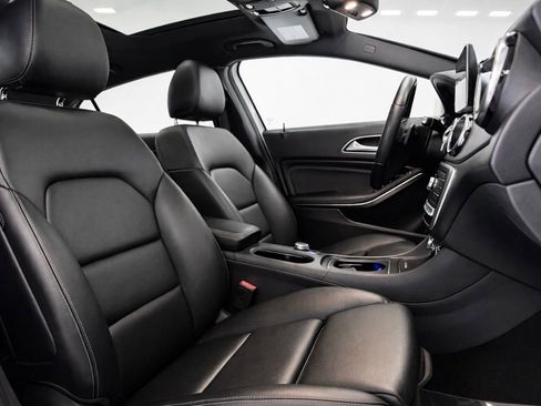 Used 2020 Mercedes-Benz GLA 250 4MATIC image 14