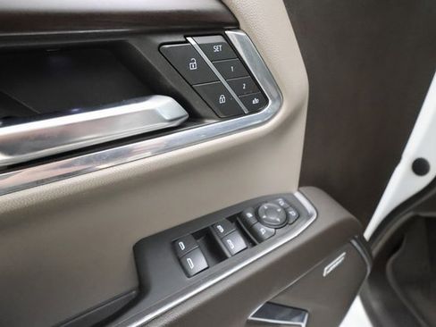 Used 2023 GMC Sierra 1500 SLT w/ SLT Premium Package image 8