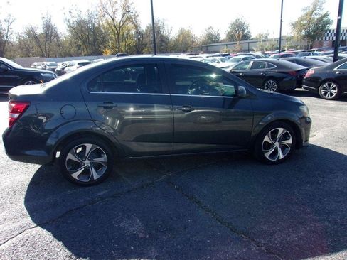 Used 2019 Chevrolet Sonic Premier FWD image 4