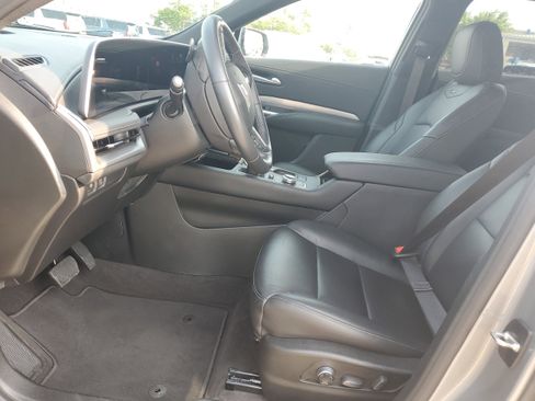 Used 2024 Cadillac XT4 Premium Luxury image 25