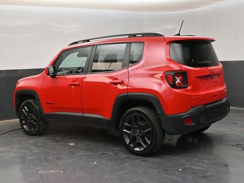 Used 2022 Jeep Renegade Latitude w/ Sun/Sound Group AWD/4WD image 7