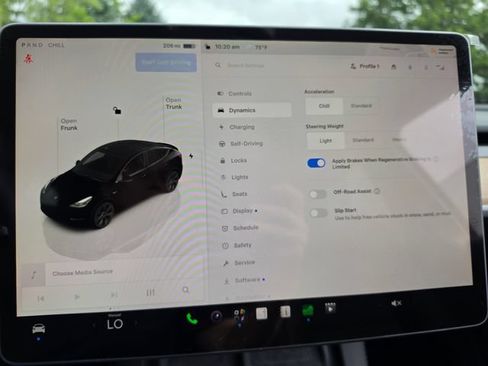 Used 2025 Tesla Model Y Long Range AWD/4WD image 46