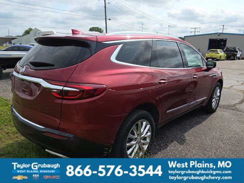 Used 2021 Buick Enclave Premium w/ Sun and Sites Package FWD image 6