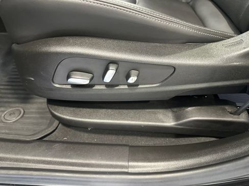 Certified 2024 Cadillac XT6 Premium Luxury AWD/4WD image 22