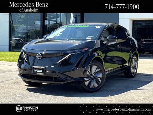 Used 2023 Nissan Ariya AWD image 1