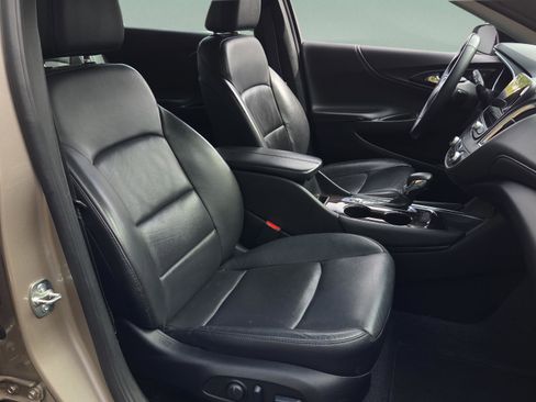 Used 2024 Chevrolet Malibu LT image 15