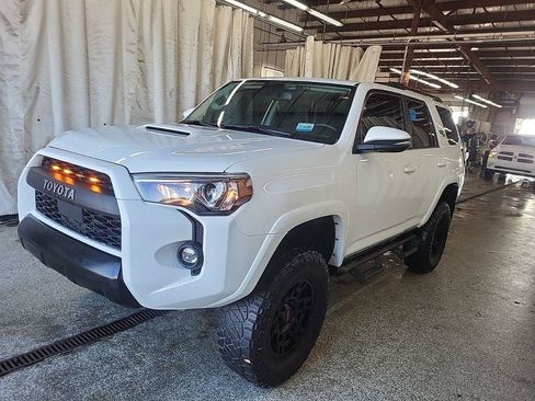 Used 2021 Toyota 4Runner TRD Off-Road Premium w/ Moonroof Package AWD/4WD image 3