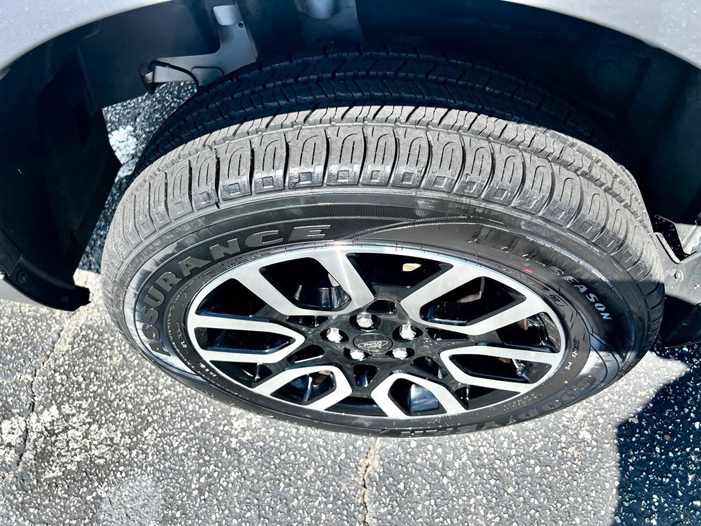 Used 2024 Ford Maverick Lariat FWD image 47