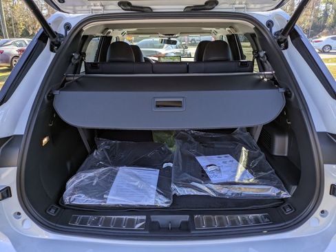 New 2026 Mitsubishi Outlander SE image 13