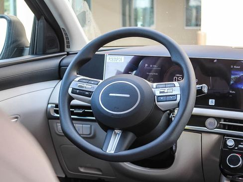 Certified 2026 Hyundai Tucson SEL FWD image 21