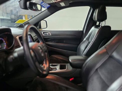 Used 2018 Jeep Grand Cherokee Altitude image 17