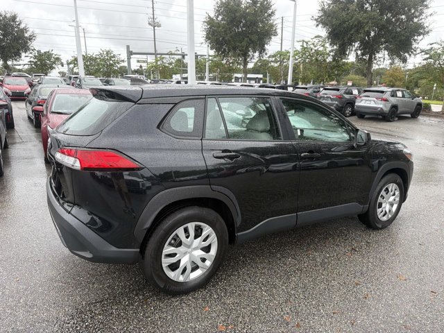 Certified 2025 Toyota Corolla Cross L FWD image 2