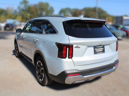 New 2026 Kia Sorento S w/ S Panoramic Sunroof Package image 12