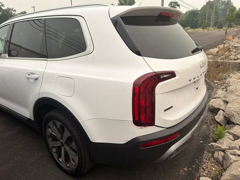 Used 2022 Kia Telluride S AWD/4WD image 6