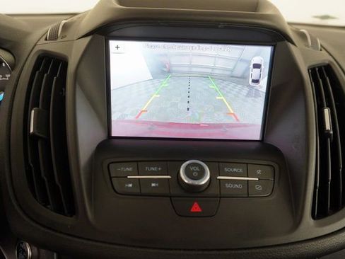 Used 2019 Ford Escape SEL image 28