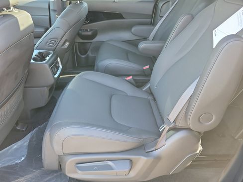 New 2026 Kia Carnival SX Prestige image 6