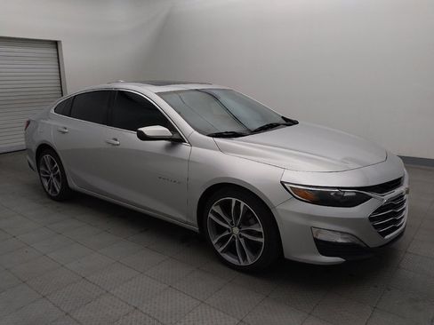 Used 2022 Chevrolet Malibu LT FWD image 11