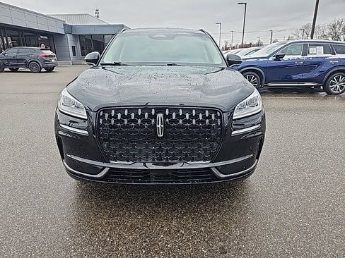 Used 2023 Lincoln Corsair Reserve w/ Equipment Group 201A image 2