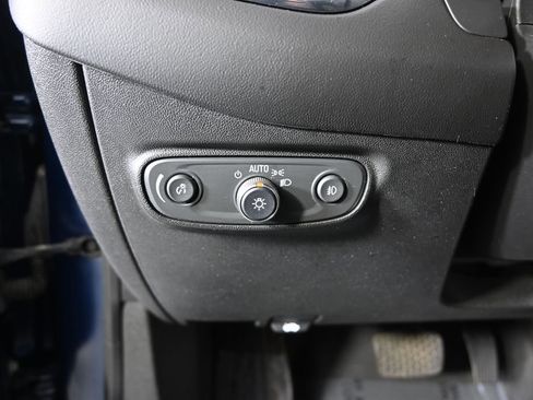 Used 2020 Chevrolet Equinox Premier AWD/4WD image 24