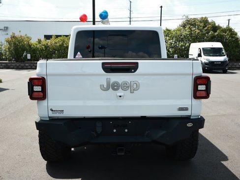 Used 2020 Jeep Gladiator Overland AWD/4WD image 7