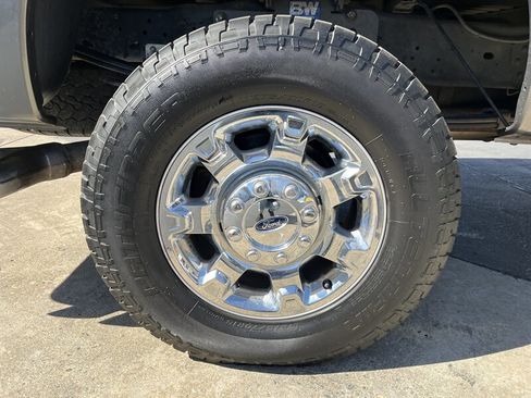 Used 2011 Ford F250 XLT w/ XLT Premium Pkg image 18