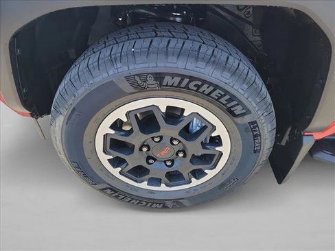 New 2025 Toyota 4Runner 4WD image 9